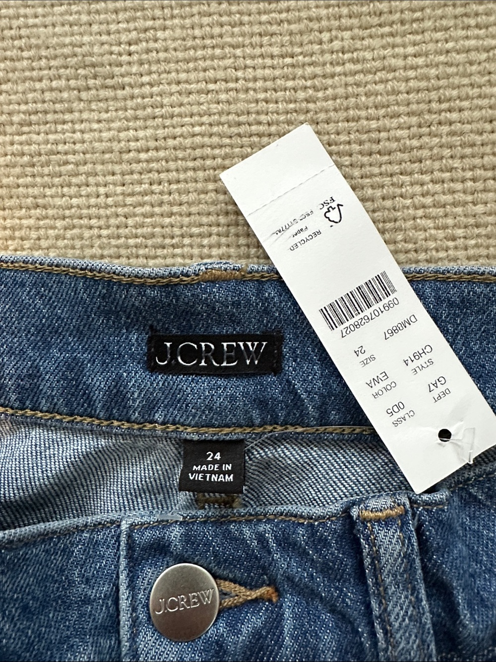 NWT J.Crew Camp-Pocket Wide-Leg Jeans Elaine Wash High Rise 24 (Best fit SZ 25) - Picture 4 of 10